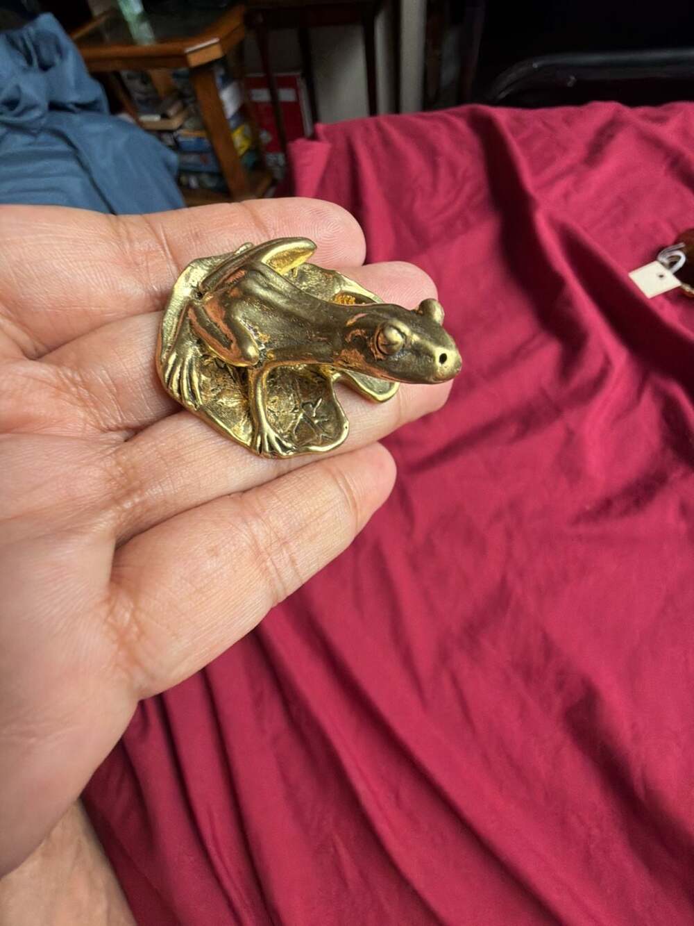 Vintage Solid Brass Frog on Lotus Leaf Figurine Paperweight